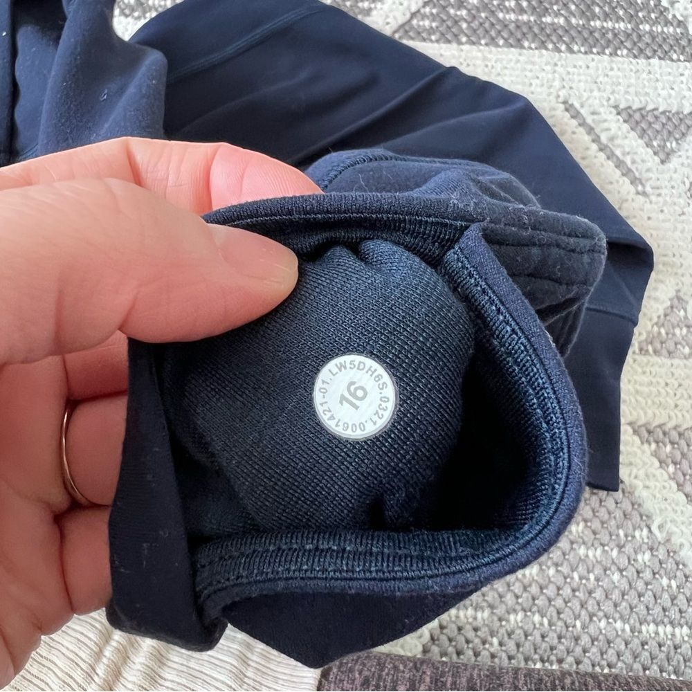 Lululemon align Joggers in Navy Blue Women’s Size 16 - Picture 8 of 8